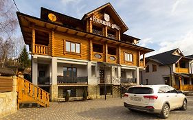 Knyazhyj Dvir
